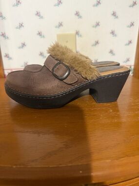 BOC brown clogs.  Size 6.5